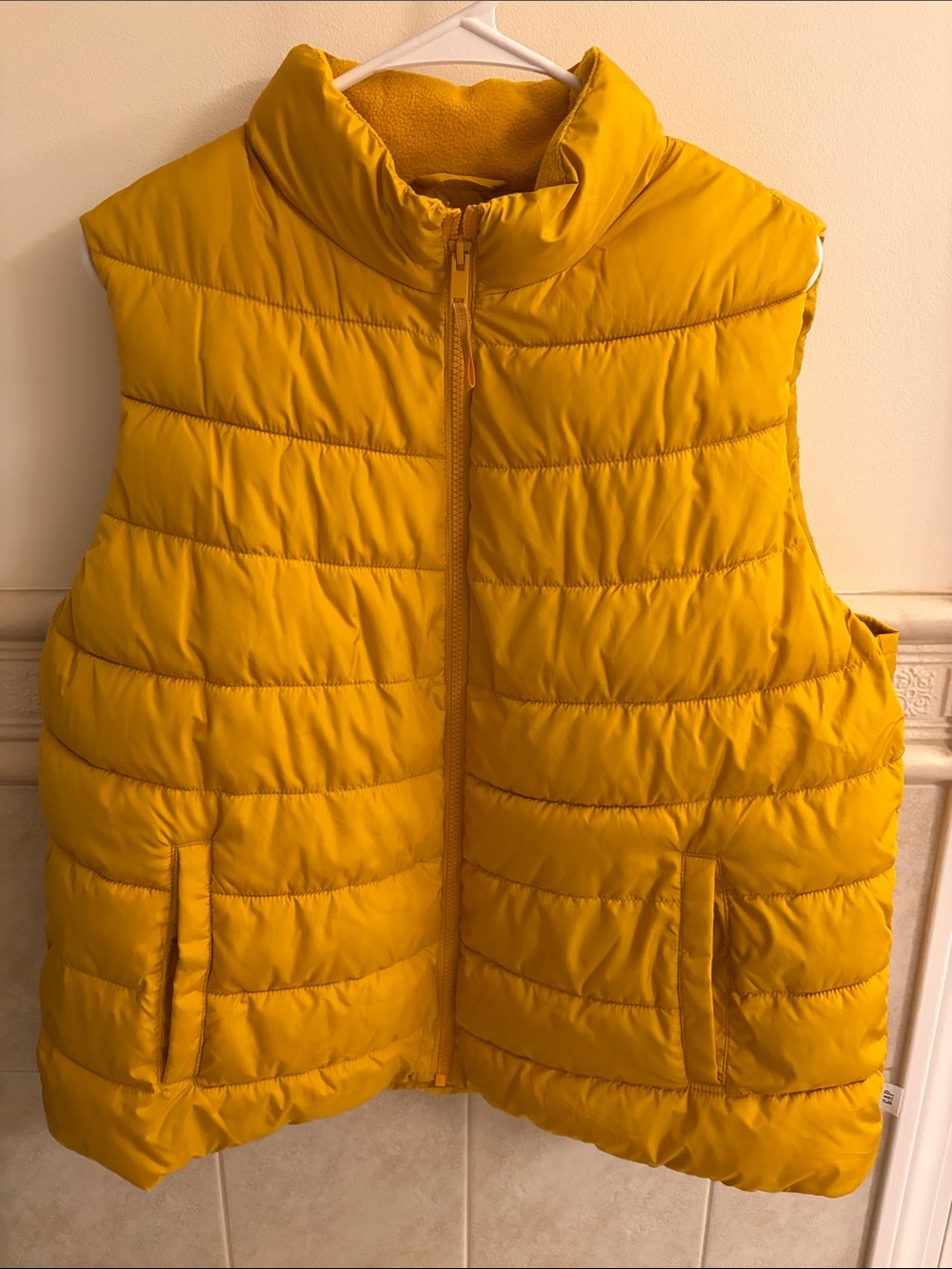 Women's GAP Quilted Puffer Vest - Mustard Yellow
